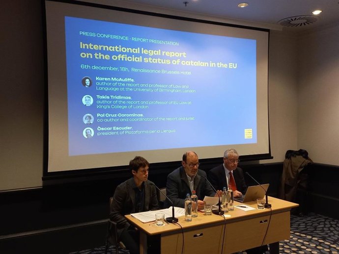 Un momento de la rueda de prensa