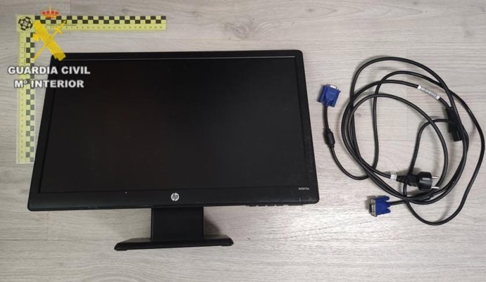 Material informático valorado en 3.000 euros
