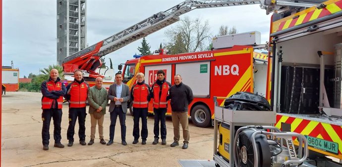 Entrega de los nuevos vehículos al Consorcio de Bomberos.