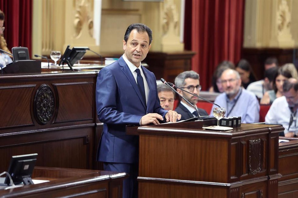 Archivo - El diputado parlamentario de Sa Unió, Lloren Córdoba.