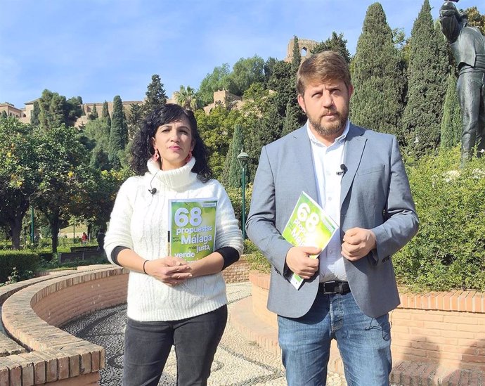 Los concejales de Con Málaga Toni Morillas y Nicolás Sguiglia