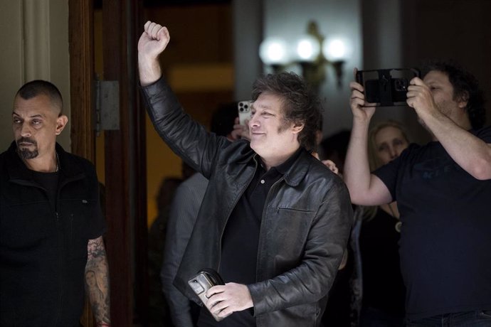  El candidato a presidente por La Libertad Avanza (LLA), Javier Milei, durante la jornada electoral