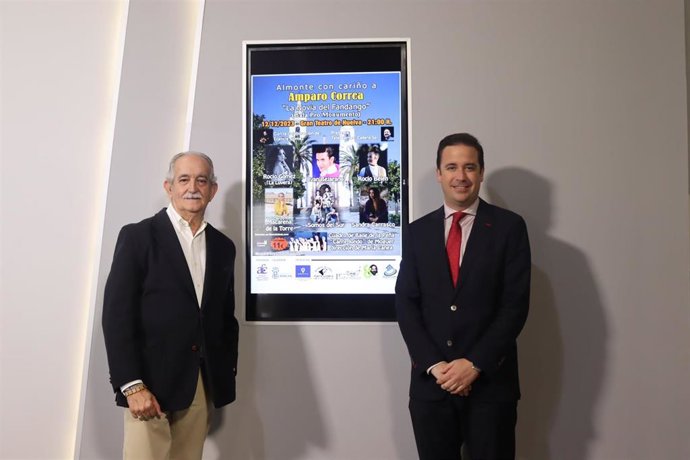 Presentación de la gala 'Almonte con cariño a Amparo Correa' que acogerá el Gran Teatro de Huelva.