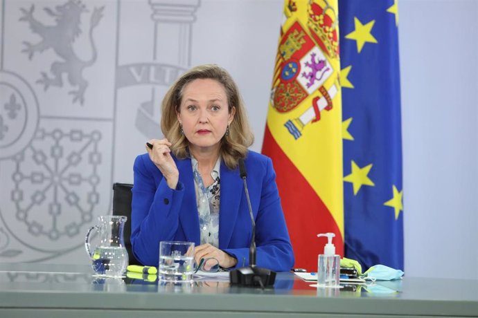 Archivo - La vicepresidenta primera y ministra de Economía, Nadia Calviño.
