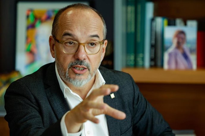 El conseller Carles Campuzano, en una entrevista de Europa Press