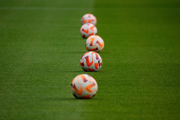 Archivo - The official ball ahead of the Women's French championship D1 Arkema football match between Paris Saint-Germain and Olympique Lyonnais (Lyon) on May 21, 2023 at Parc des Princes stadium in Paris, France - Photo Antoine Massinon / A2M Sport Con
