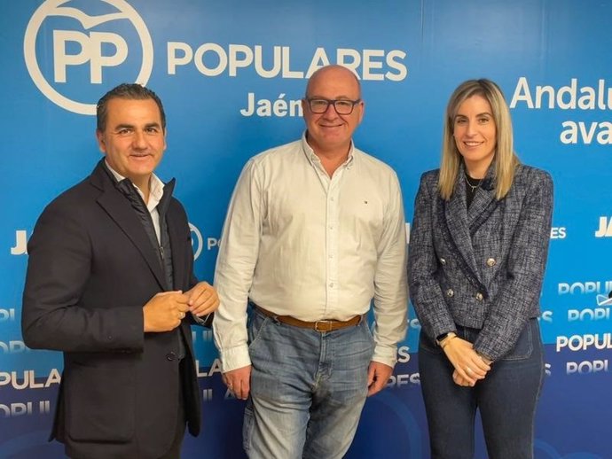 Los tres senadores populares por Jaén