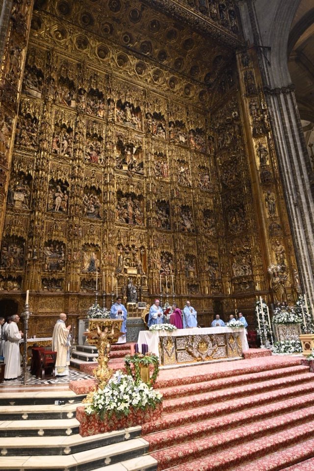 Misa solemne en la Catedral por la Inmaculada Concepción