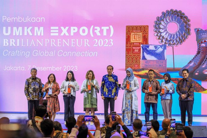 Jakarta (7/12)- President Joko Widodo attended the opening ceremony of the BRI's UMKM EXPO(RT) BRILIANPRENEUR 2023, which brought together 700 MSMEs from across Indonesia. The event, which runs until 10 December, provides a valuable opportunity for MSME