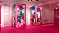 'The Barbie Experience' te invita a sumergirte en "el mundo rosa" y a convertirte en Barbie