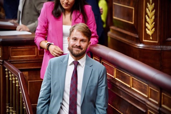 Archivo - Alberto Ibáñez, diputado de Compromís-Sumar en el Congreso de los Diputados