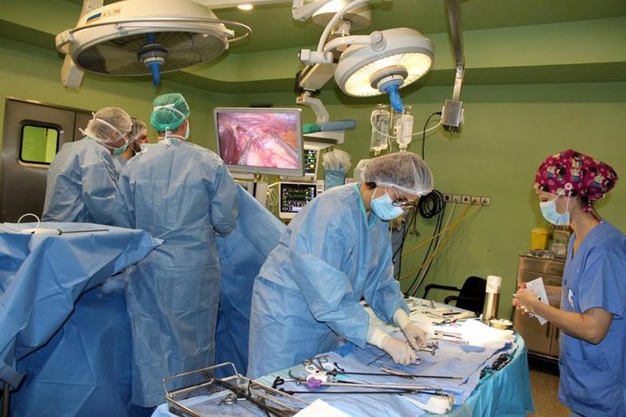 El Mancha Centro implanta una novedosa técnica quirúrgica para el reflujo gastroesofágico y la hernia de hiato.