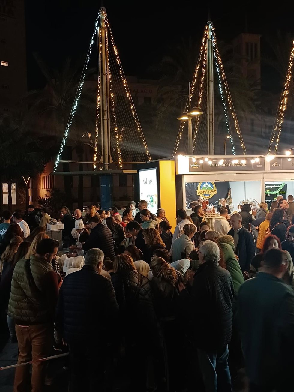 Público en la X Feria Sabores de Almería