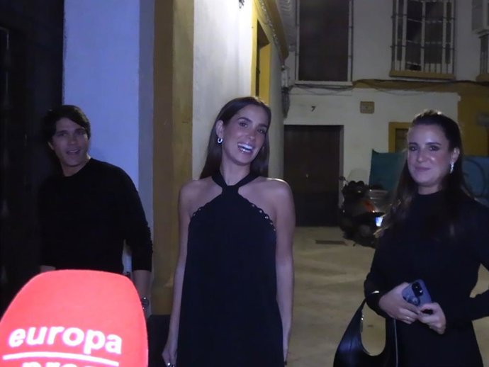 Pablo Castellano, María Pombo y Marta Pombo