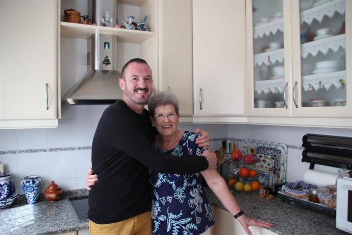 Álex O'Dogherty con su madre en San Fernando