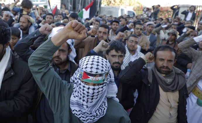 December 8, 2023, Sanaa, Yemen: Protesters take part in a demonstration in solidarity with Palestinians, amid the ongoing conflict between Israel and the Palestine. The United States imposed sanctions on Thursday on 13 individuals and entities for alleged
