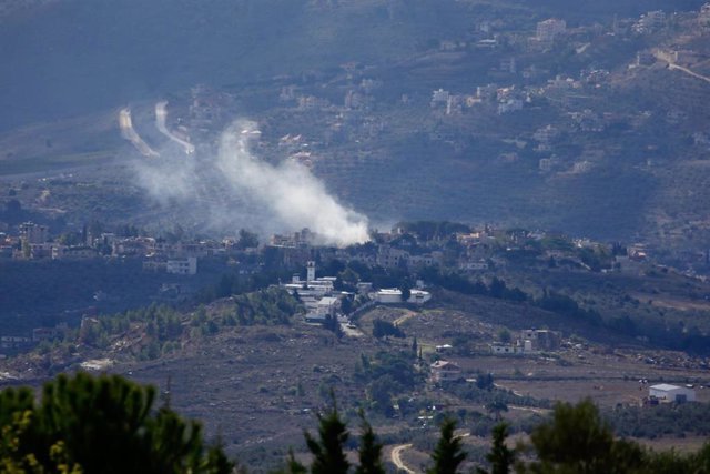 Impacto de un proyectil en la frontera entre Israel y Líbano
