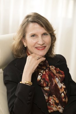 Archivo - La periodista Asunción Valdés presenta el 24 de noviembre en Beniel su biografía sobre Carmen de Burgos 'Colombine'