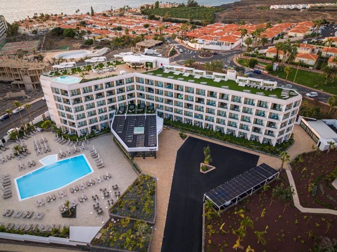 El hotel MYND Adeje, situado en el sur de Tenerife, ha recibido la distinción Biosphere Certified, un reconocimiento que la cadena Canarian Hospitality celebra como un paso clave en su plan estratégico de gestión sostenible