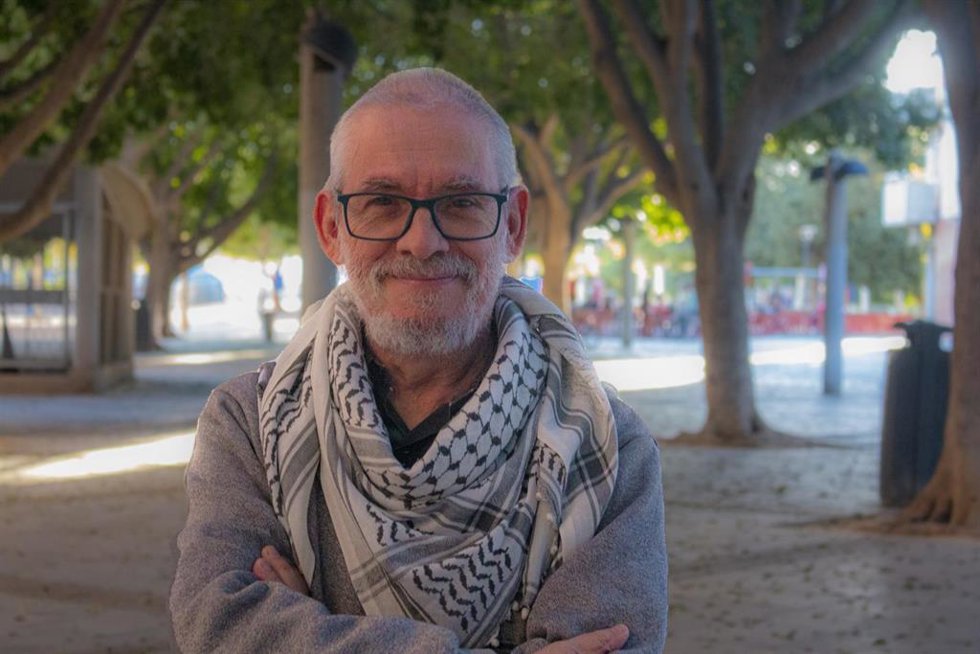 Archivo - Manel Aparicio, responsable de la Red de Activistas de Protección Animal de Izquierda Unida-Verdes de la Región de Murcia.