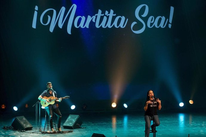 Instante de la actuación de Martita de Graná en el Auditorio Maestro Padilla de Almería.