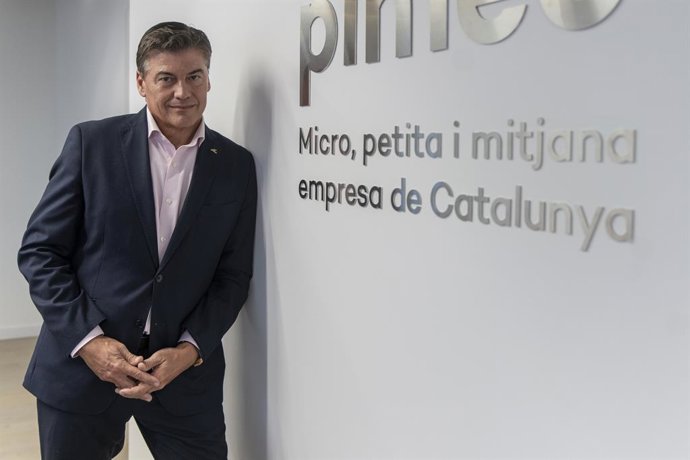 Archivo - Arxivo - El president de la patronal Pimec, Antoni Cañete, posa després d'una entrevista per a Europa Press, a la seu de Pimec, a 12 de setembre de 2023, a Barcelona, Catalunya (Espanya)