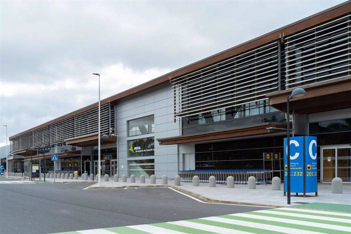 Imagen corporativa de Aena del Aeropuerto Tenerife Sur - Reina Sofía