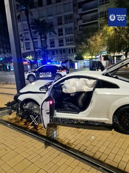 Situación en la que quedó el coche tras el siniestro