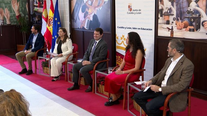 Acto de reconocimiento a la comunidad educativa de Castilla y León