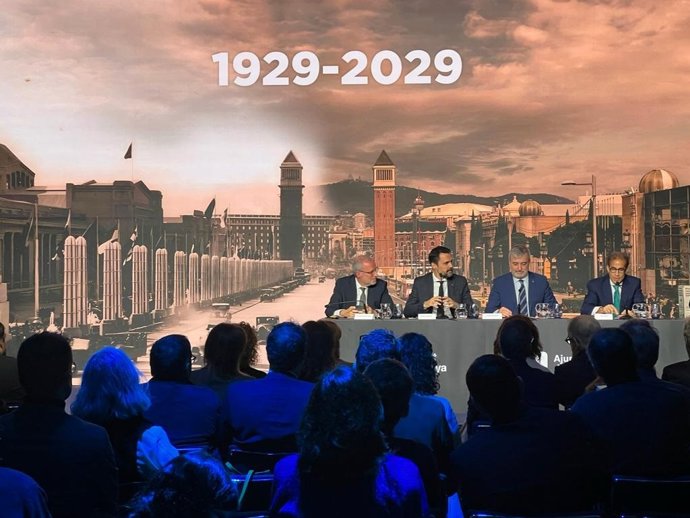 Serrallonga, Torrent, Collboni i Relat en la signatura del protocol per crear la Comissió per a la Commemoració de l'Exposició del 1929