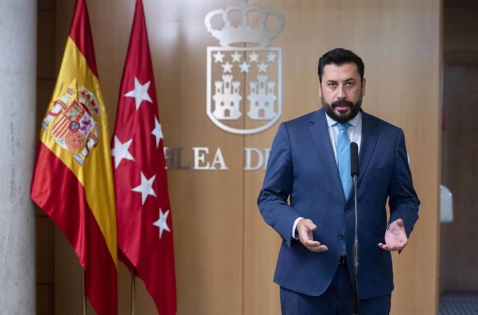 Archivo - El portavoz del PP en la Cámara regional, Carlos Díaz-Pache, en la Asamblea de Madrid