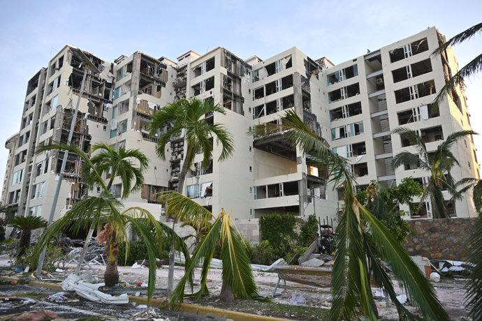 Archivo - Buildings damaged by Hurricane Otis in Acapulco, state of Guerrero, Mexico.  