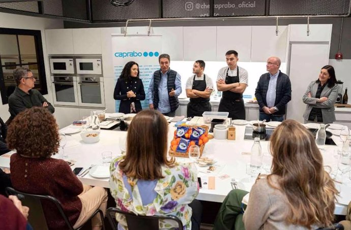 La jornada gastronómica de Caprabo y la Federació Catalana DOP-IGP que ha abordado el turrón y las clementinas