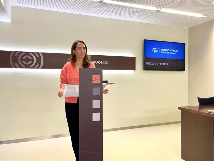 La diputada del PP Aragón María Navarro.