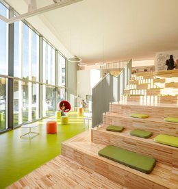 La Biblioteca Pilarín Bayés.