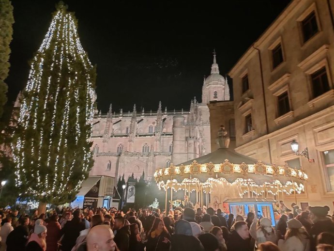 Plaza de Anaya de Salamanca este puente de la Constitución
