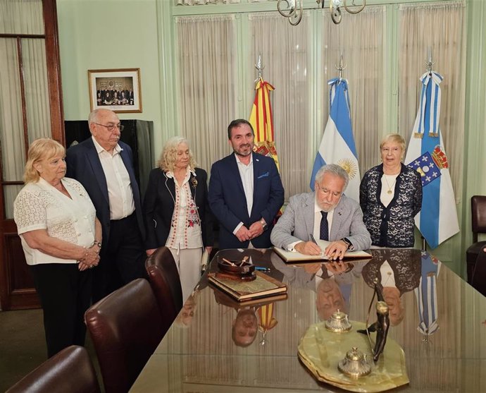 El presidente del Parlamento de Galicia, Miguel Ángel Santalices, en una de sus visitas institucionales en Buenos Aires.