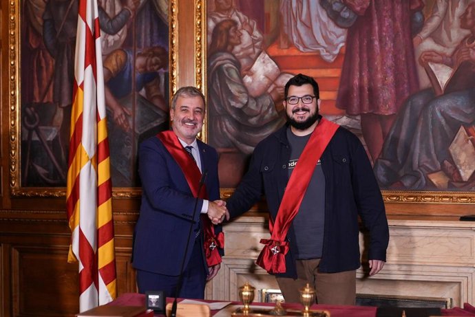 Pau Gonzlez (BComú) vuelve a ser concejal de Barcelona tras la marcha de Jordi Martí al Ministerio de Cultura.