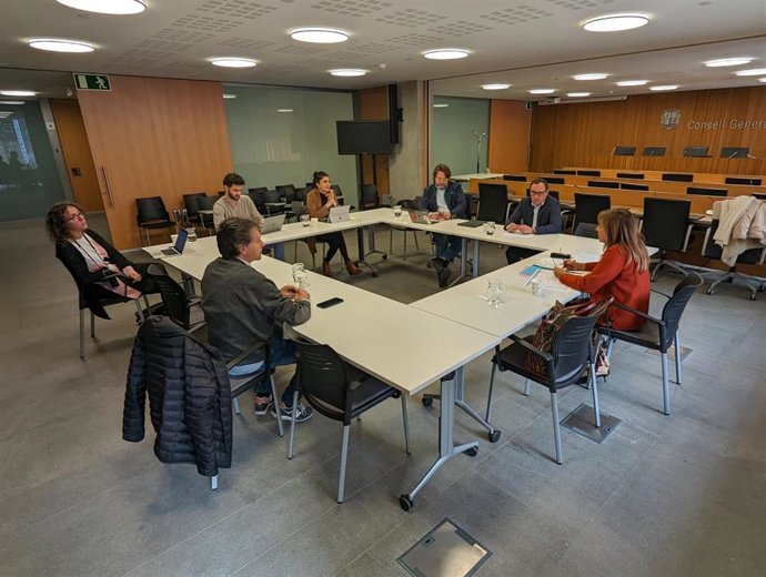 Un instante de la reunión del grupo de trabajo que ha tenido lugar este lunes.