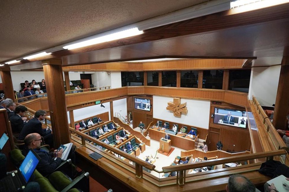Archivo - El Pleno de la Cámara vasca celebrará el 22 de diciembre la votación definitiva de las cuentas