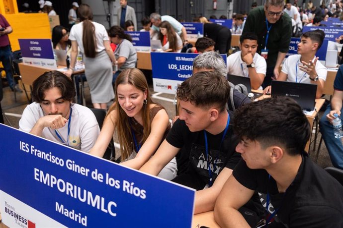 Archivo - Más de 1.800 jóvenes andaluces participan en la competición educativa sobre emprendimiento, Young Business Talents