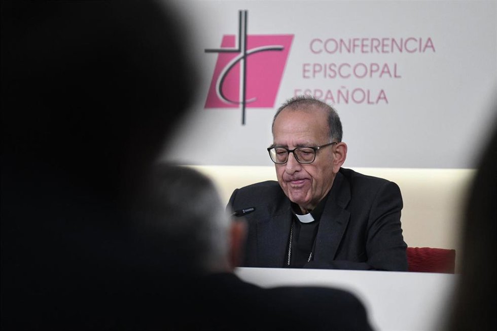 Archivo - El presidente de la Conferencia Episcopal Española, Juan José Omella, en una foto de archivo.