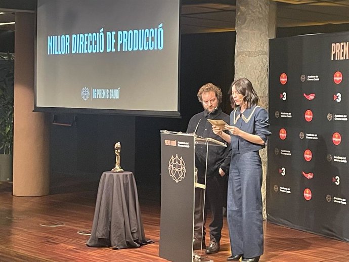 Los actores Pol López y Vicky Luengo, en la lectura de nominaciones de los Premis Gaudí 2024