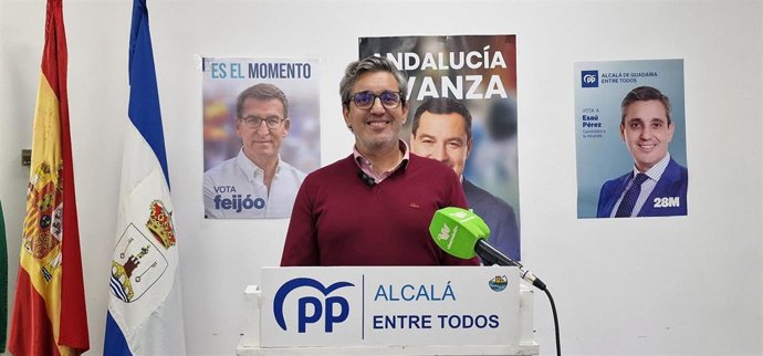 El concejal del Grupo popular, en una atención a medios.