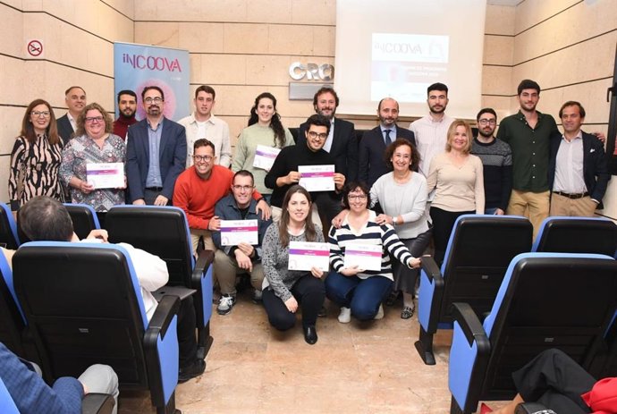 Entrega de diplomas a los proyectos empresariales del programa Incoova