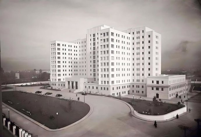 Imagen del Hospital Virgen de las Nieves de Granada en 1995.