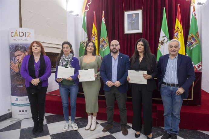 Entrega de los III Premios Aura a investigaciones turísticas del Patronato y la UCA.