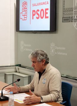 El portavoz del Grupo Socialista en la Diputación de Salamanca, Fernando Rubio