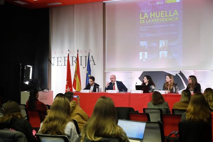 EL delegado del Gobierno en Madrid, Francisco Martín, en una mesa redonda sobre 'Justicia social y económica en la Unión Europea' del programa 'La Huella de la Presidencia' organizado por la plataforma 'Talento para el Futuro' en la Universidad Nebrija.