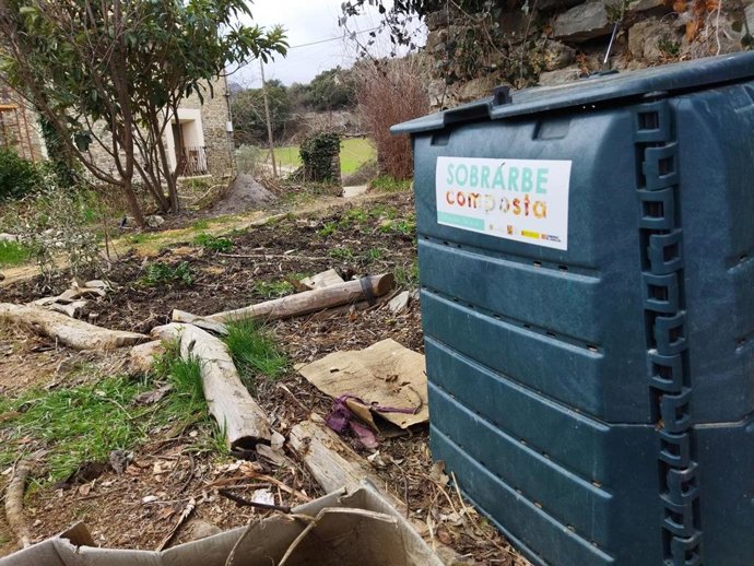 Compostera donde se depositan los biorresiduos para hacer compost